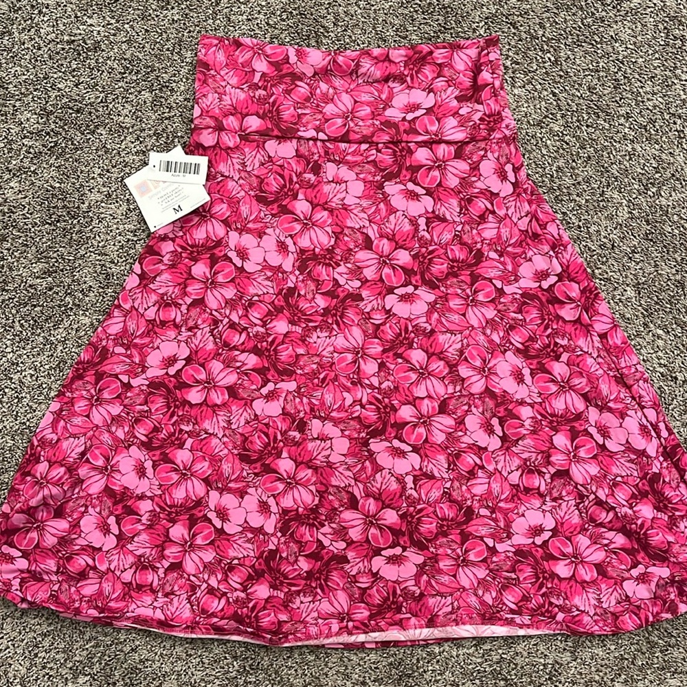 Lularoe Azure size M. Magenta floral